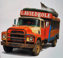 LAVIE DROLE trademark