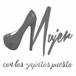 MUJER CON LOS ZAPATOS PUESTO trademark