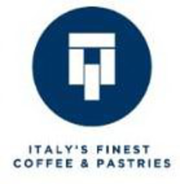 Q ITALY'S FINEST COFFEE & PASTRIES trademark